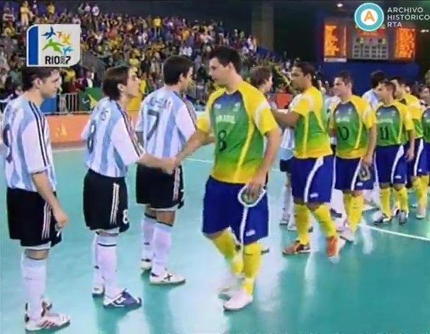 Río 2007. [Juegos Panamericanos: final de futsal, Brasil vs. Argentina] (incompleto)