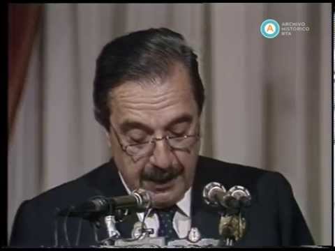 [Cadena nacional: Alfonsín recibe a François Mitterrand en el Concejo Deliberante]