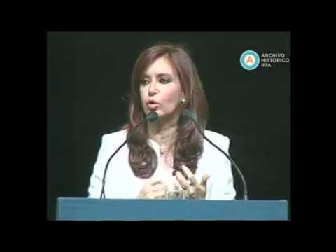 [Primer discurso de Cristina Fernández de Kirchner como candidata presidencial]
